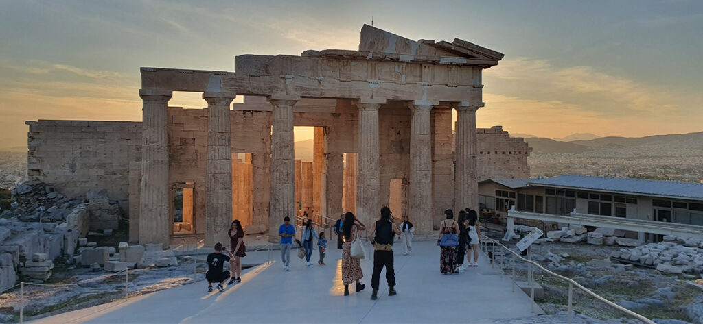 acropolis tours hero1